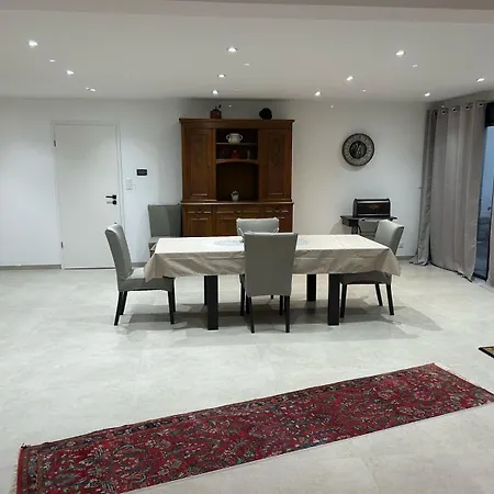 Apartamento Maison Colmar, Spacieuse, Accueillante , Confortable Au Calme *