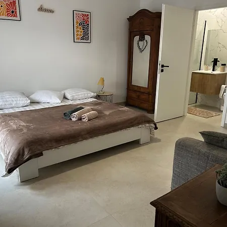 Maison Colmar, Spacieuse, Accueillante , Confortable Au Calme