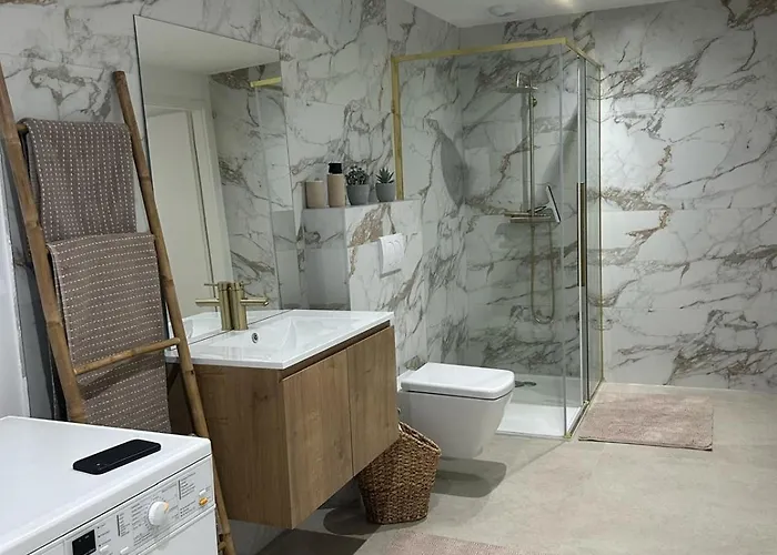 Maison Colmar, Spacieuse, Accueillante , Confortable Au Calme Appartamento *