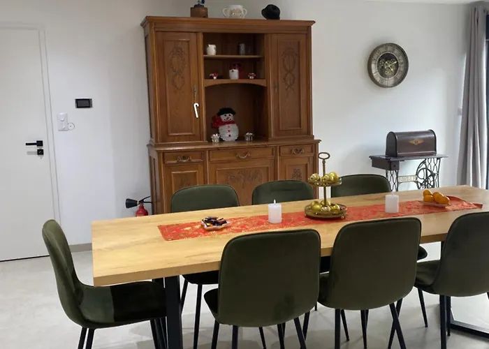 Maison Colmar, Spacieuse, Accueillante , Confortable Au Calme *