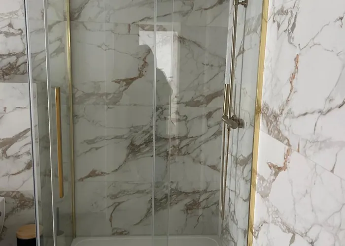 Maison Colmar, Spacieuse, Accueillante , Confortable Au Calme